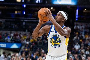 穆迪顶替为首发！勇士官方：巴特勒因下背部酸痛提前退赛