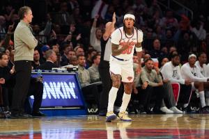 找回手感！克拉克森第二节4投3中&3罚全中 单节得分上双