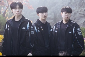 超话热议T1不敌KT：教练组到底长脑子了吗？明年赶紧给我滚！