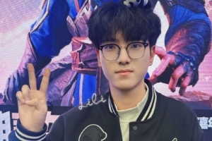 真去WBG了？zika微博ID已从LNG_Zika改名为Zika707