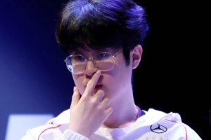 爆料：Zeus疑似抛弃经济公司企图回归，Gumayusi续约2年（疑似1+1）