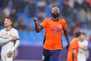 苗原：据了解海牛给兰克尔泽的钱经常要预支，每到关键比赛他又闹