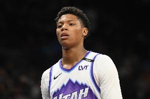 前途光明！贝利过去七场比赛场均13.4分 真实命中率高达63.4%