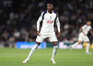 恩里克：我对穆阿尼没有任何批评，他是一名国际级球员水平非常高