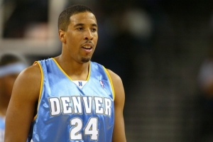 安德烈·米勒谈生涯遇过最艰难的对位：艾弗森和库里