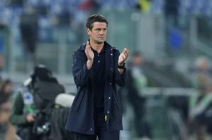 齐沃：会对失利进行分析，全队包括替补在内都本可以做得更好