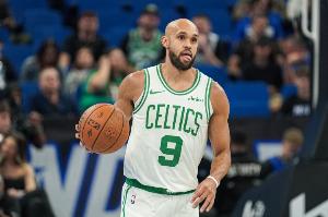 下半场发力砍下25分！怀特三分11中6轰下27分7板3助3断