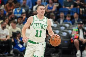 状态不错！普理查德半场3记三分球拿下11分4板2助1帽