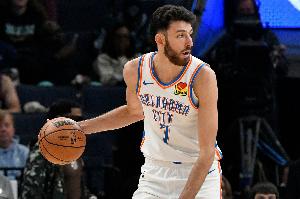 大心脏！切特关键时刻空位三分命中 雷霆保持4分优势