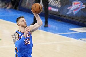 哈滕：强硬身体对抗是我能来雷霆的原因 大家各司其职球商都很高