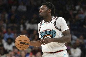 文斯·威廉姆斯单场17助成队史第4人！另外3位：白巧+毕比+莫兰特