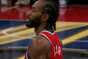 强行续命！莱昂纳德接球再中三分球 分差剩3分