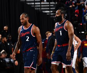 解说：快船遭16分逆转真一言难尽 想赢球哈登小卡必须得拉满吗