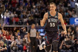 GOOD！邓罗重回迈阿密14中7拿18分5板5助 正负值+15全队最高