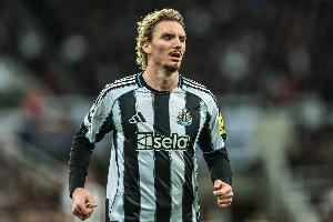 1米98脚下生花！23岁沃尔特马德10轮5球，7500万中锋能轰炸能绣花