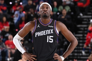 太阳主教练谈马威伤情：预计不是长期伤病 但需要检查完才能评估