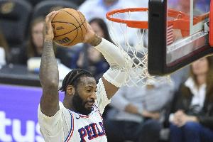 纳斯：德拉蒙德今天参与了部分训练 他应该很快能重返赛场