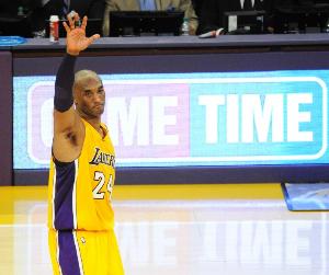 10年前的今天 科比撰文《亲爱的篮球》宣布赛季结束后退役