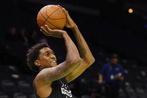 芬奇：麦丹在联防中担任护筐核心 他的全能性是我们取胜关键