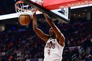 尽力了！莫布里17中11空砍27分14板4助