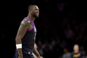 进化！兰德尔15中9得22分6板12助&正负值+30 赛季已两次单场12助