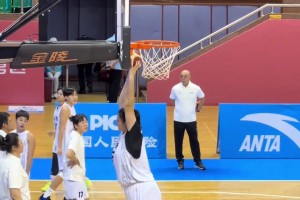 曾经的费莱尼，也像现在的马奎尔一样，为曼联攻城拔寨