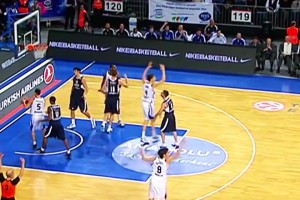 奥尼尔：罗德曼比我和科比更“超级巨星”，每晚都有女孩投怀送抱