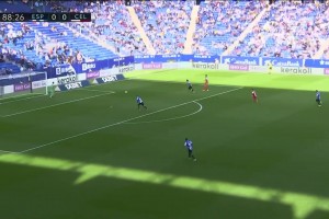 停球打门毫不拖泥带水！名场面：武磊当年对阵塞尔塔的绝杀！